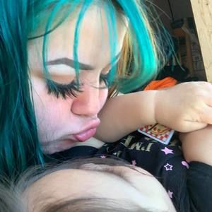 Meet your Posher, Mya